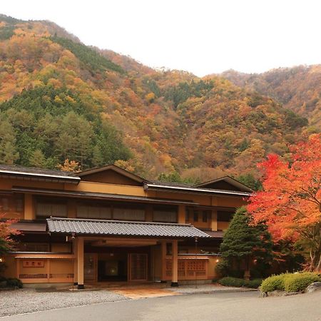 Hotel Nishiyama Onsen Keiunkan Hayakawa Zewnętrze zdjęcie