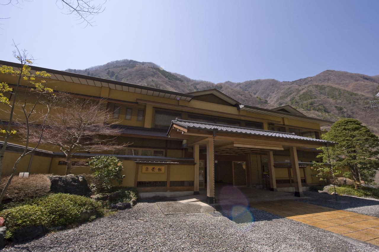 Hotel Nishiyama Onsen Keiunkan Hayakawa Zewnętrze zdjęcie