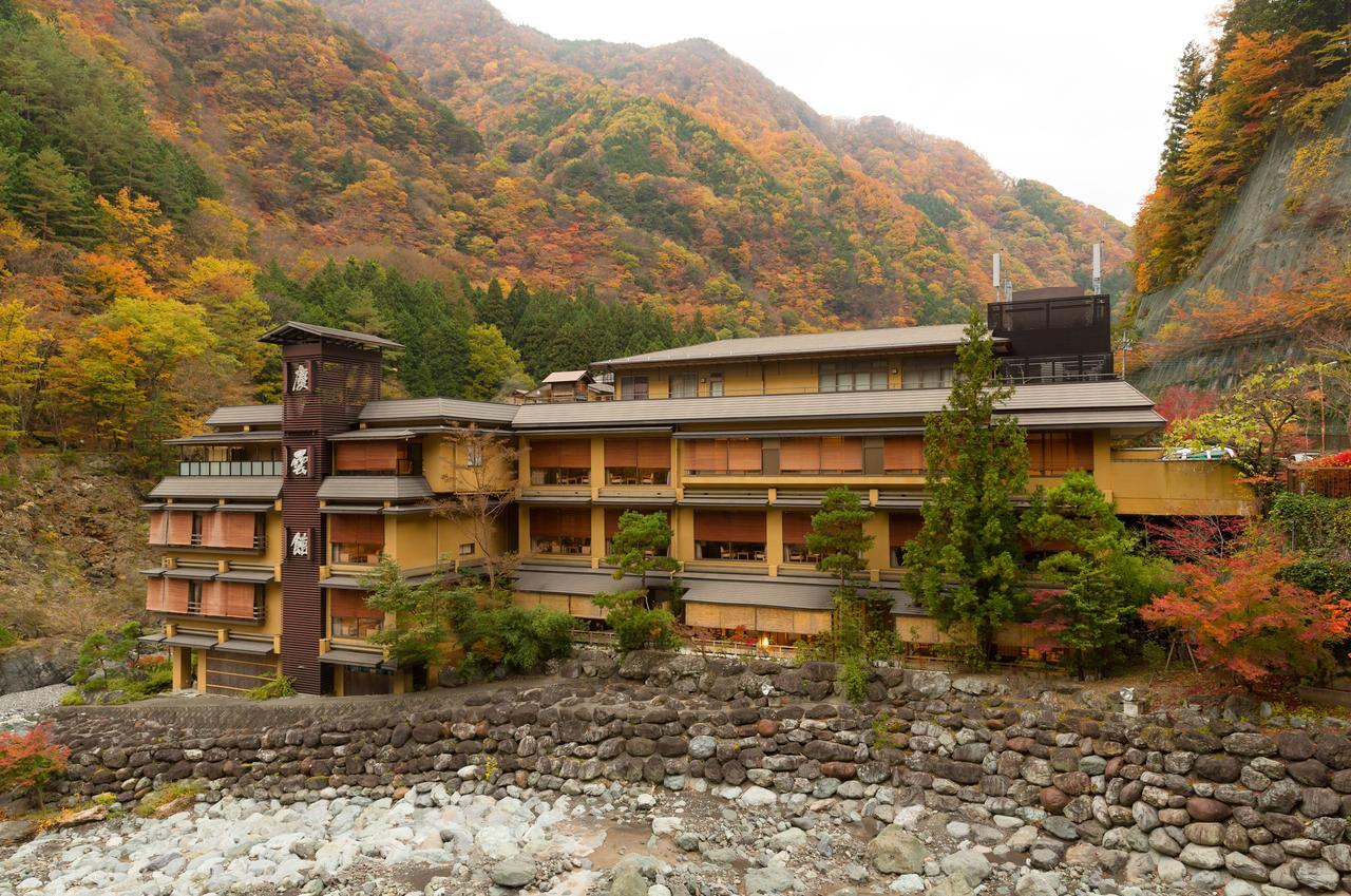 Hotel Nishiyama Onsen Keiunkan Hayakawa Zewnętrze zdjęcie